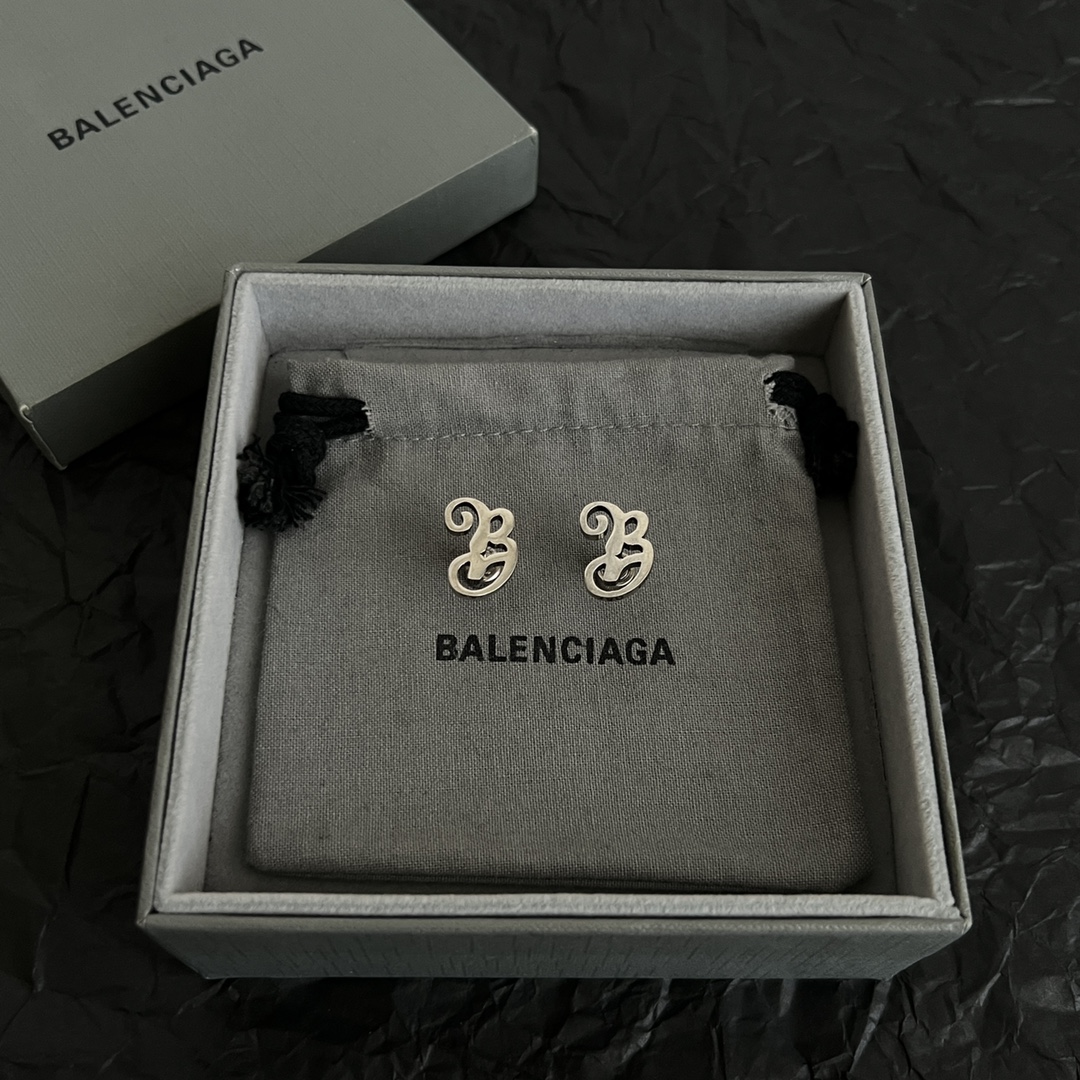 Balenciaga petite earrings - cnluxepick