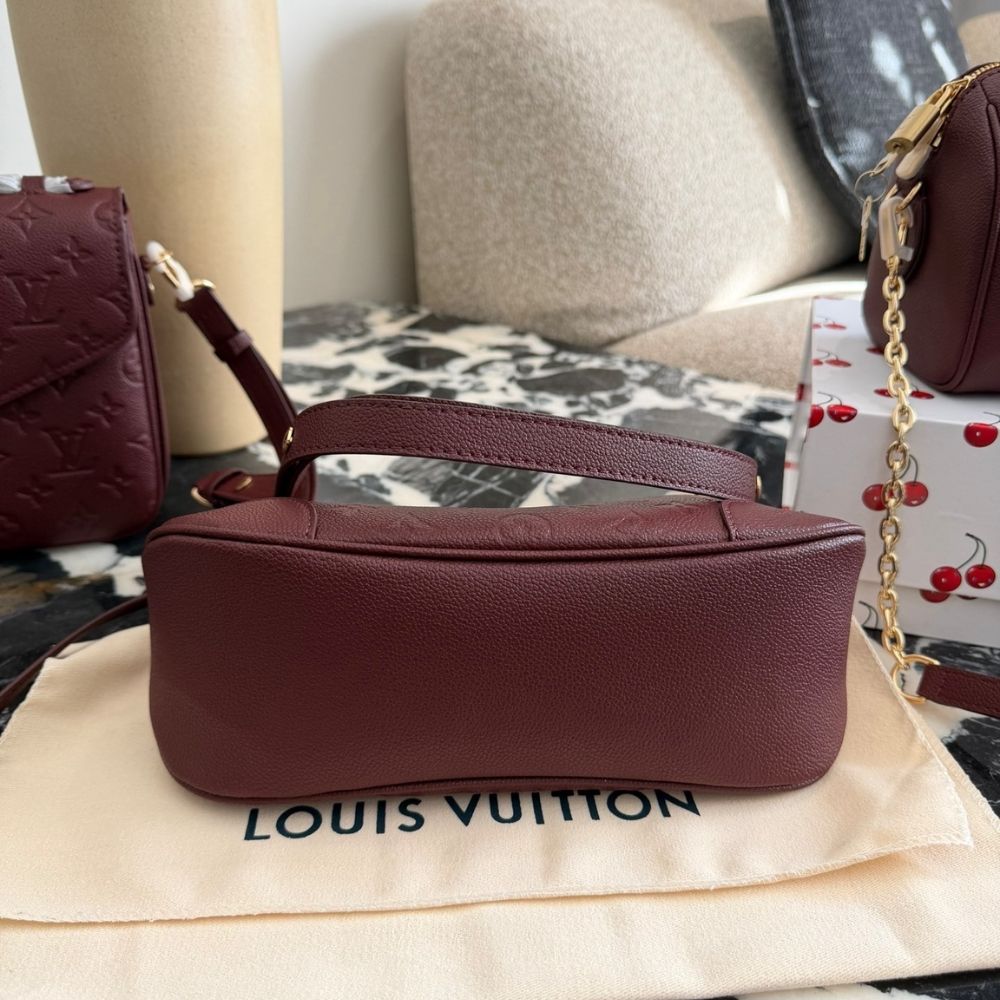 Louis Vuitton Boulogne PM Red 11.4 Inches M25827