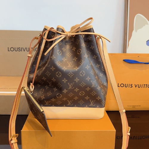 Louis Vuitton Noé Monogram 10.2 Inches M46976