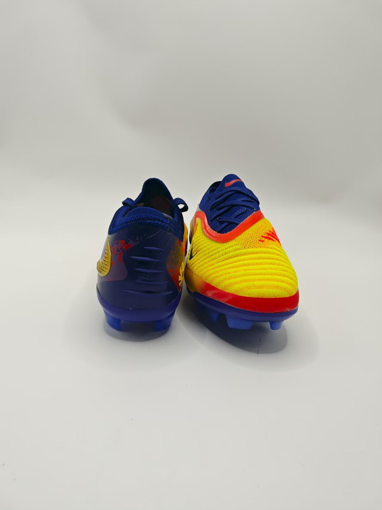 GX3 FG Low-Top Knit