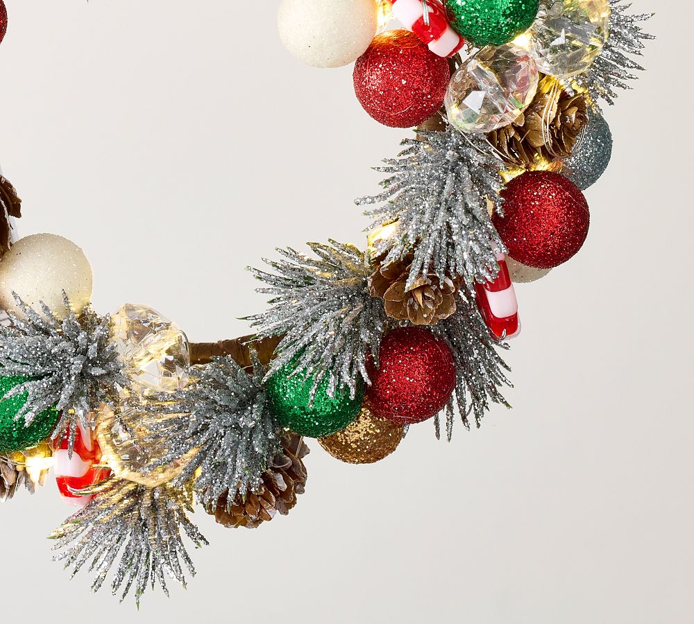 Peppermint Twist Wreath Ornament  sgtnighsdesigns