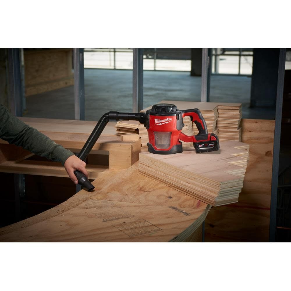 Milwaukee M18 Compact Vacuum 0882-20