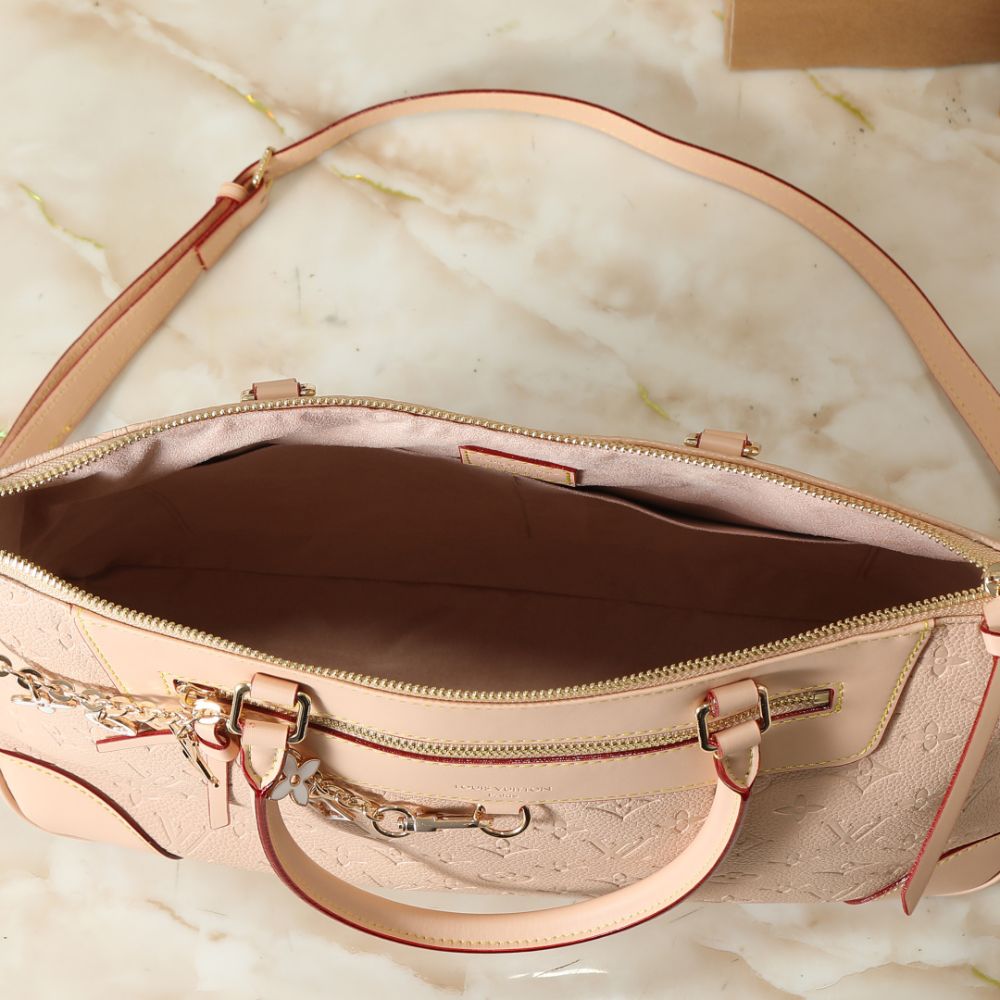 Louis Vuitton Skyline MM Beige 16 Inches M29152