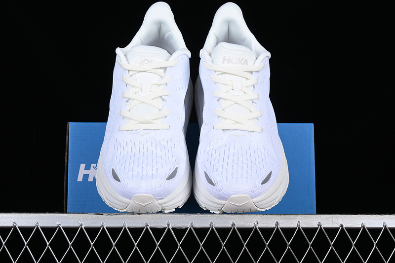 HOKA One One Clifton 8