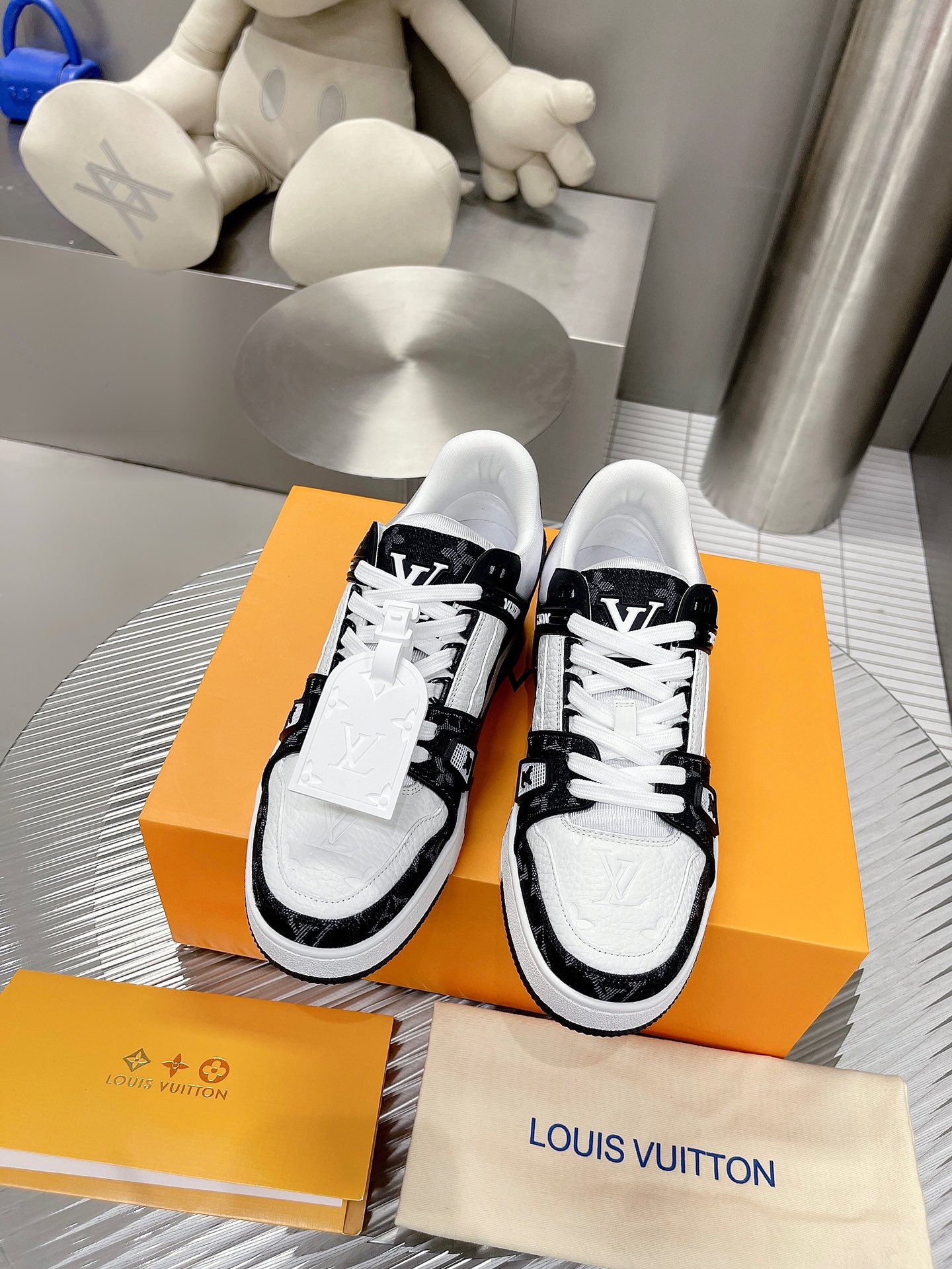 LV trainer sneaker low - cnluxepick