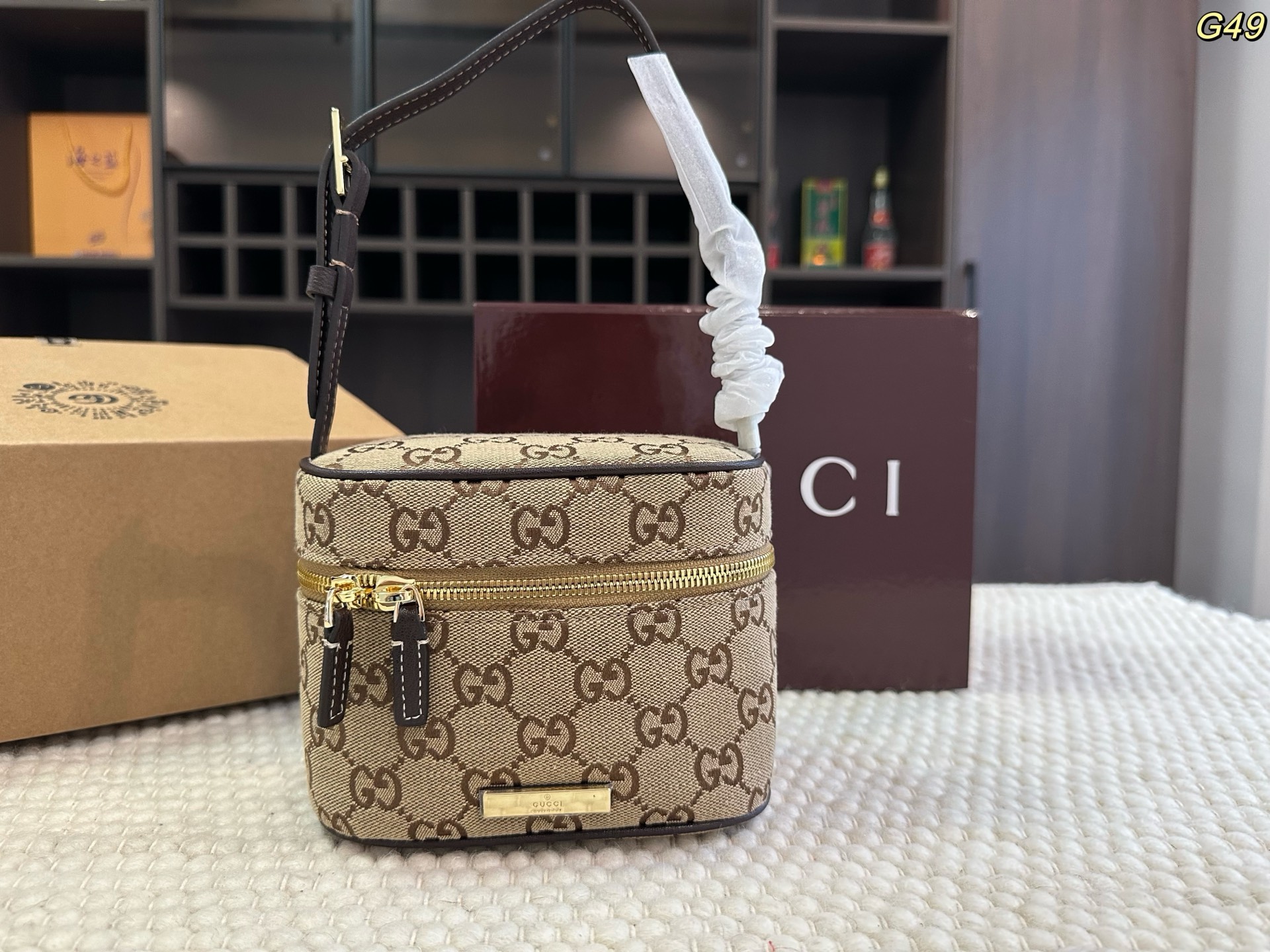 Gucci Deanna Box Bag - cnluxepick