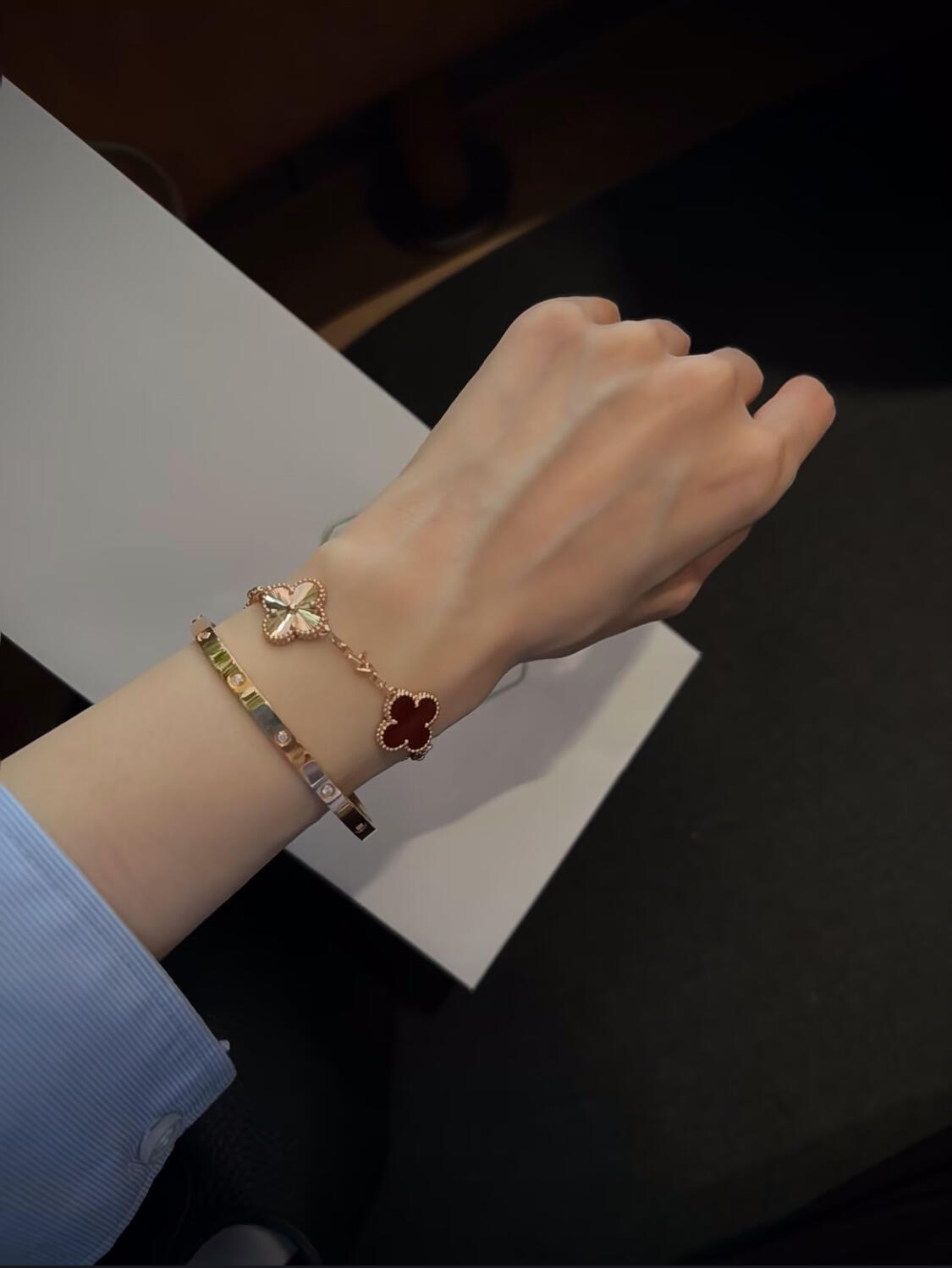 Van Cleef & Arpels Rose Gold Carnelian Laser Bracelet - cnluxepick