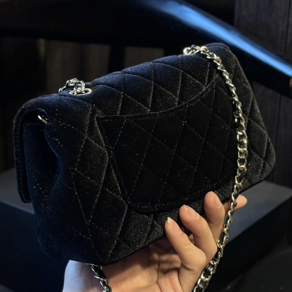 Chanel Velvet Pearl Crush Mini Flap Bag Black 20Cm/7.9in