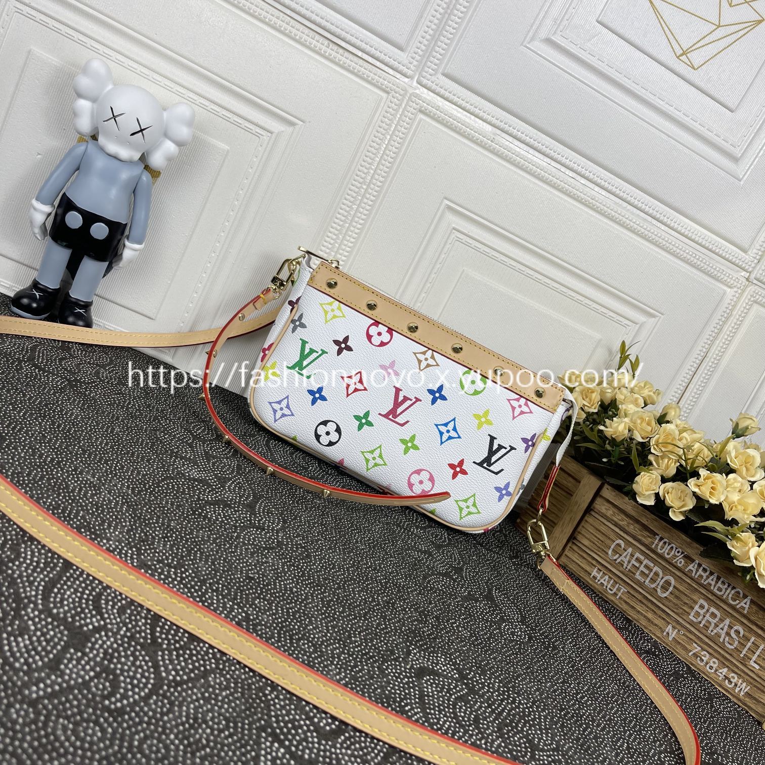 High Quality Designber LV VINTAGE crossbody bag - cnluxepick