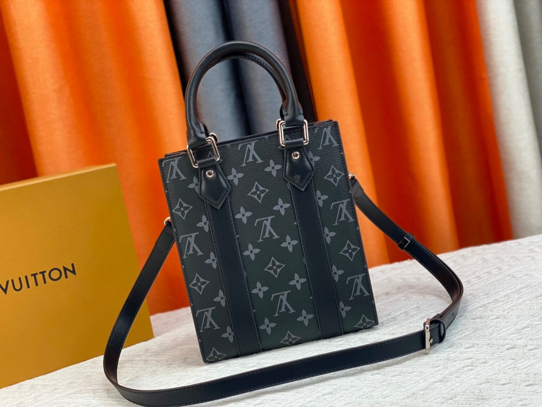 Louis Vuitton Sac Plat Mini Grey And Black Leather 22Cm