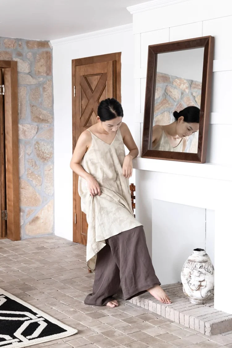 DZ021 - Danish Vintage Genuine Leather Fur Integrated Hanging Standing Half-Length Mirror Dressing Room Wash High-Definition Vanity Mirror