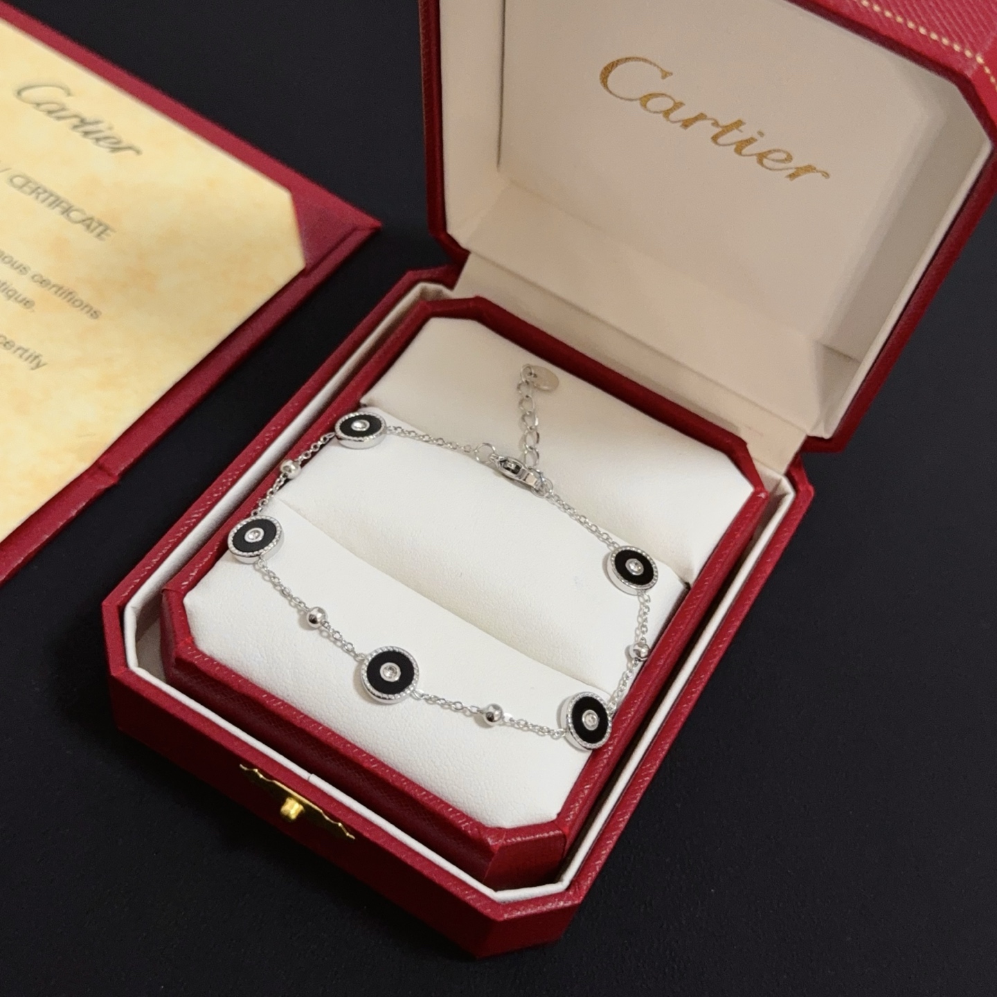 Cartier Diamond Bracelet Premium Edition - cnluxepick