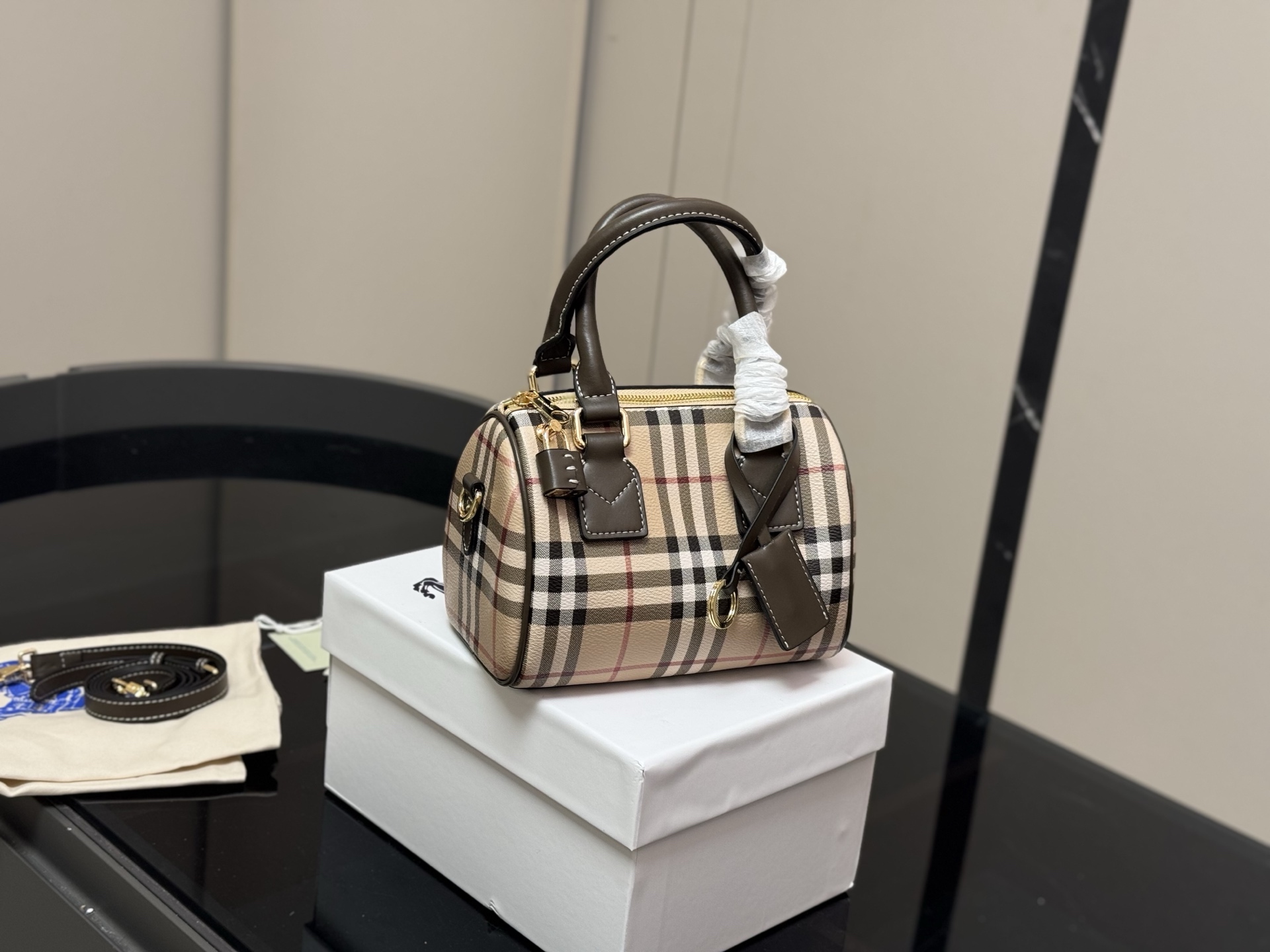 Burberry Pillow Bag - cnluxepick