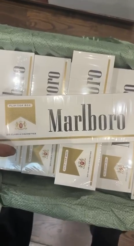 Marlboro Gold(US) 10mg ,20s Cigarettes x 10 Packs /1 Carton