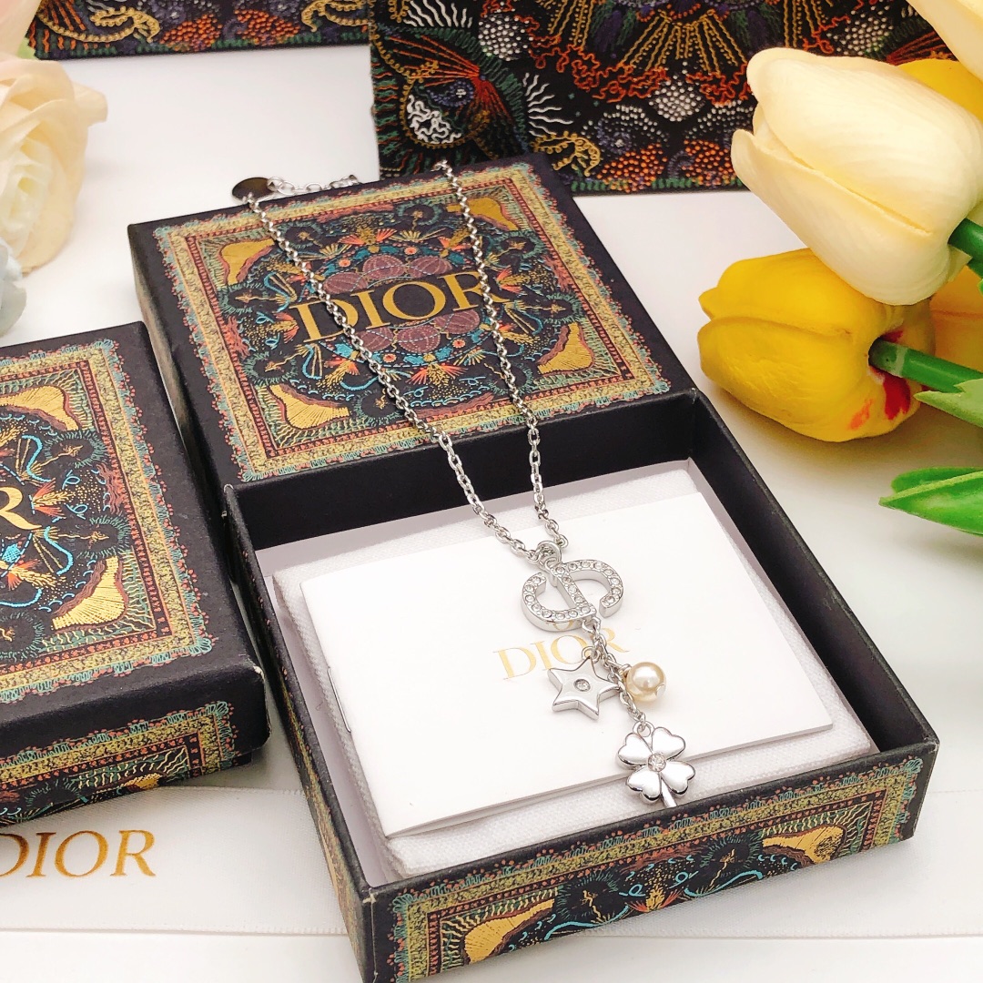 Dior new tassel four-leaf clover star necklace - cnluxepick
