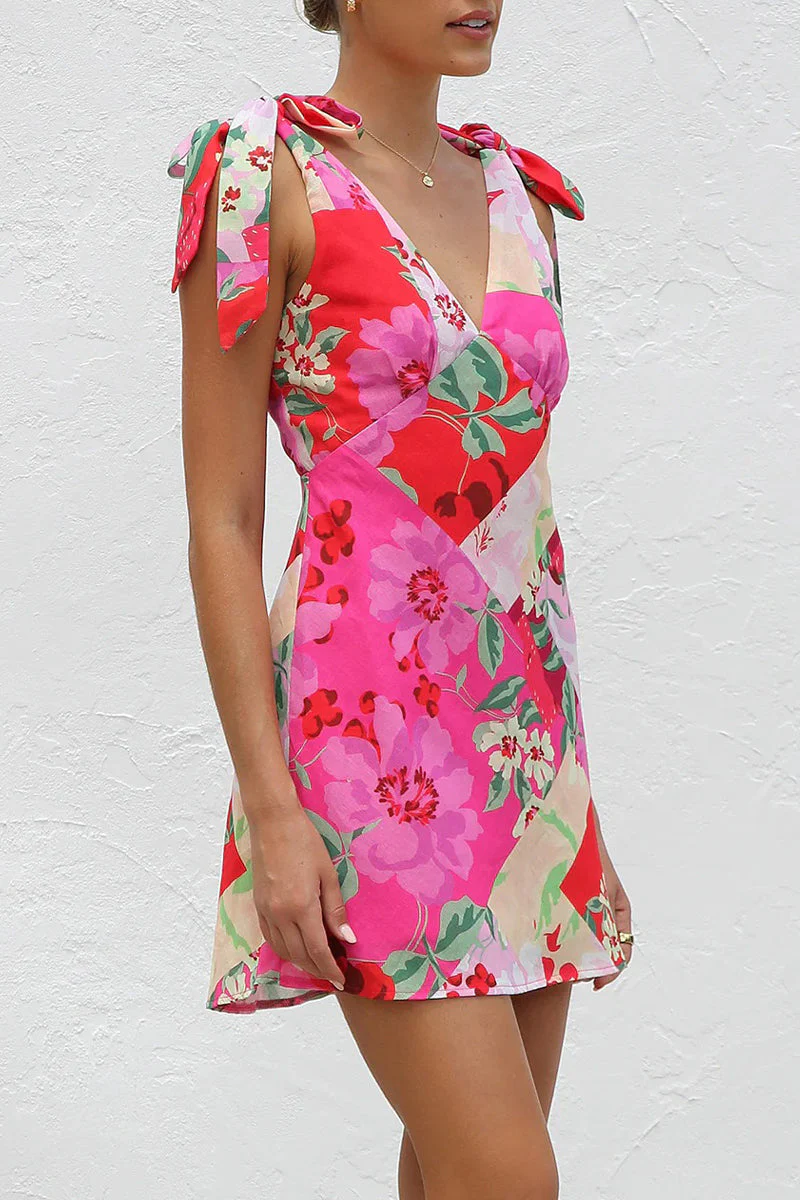 Floral Heart Lace Up V Neck Mini DressClistos