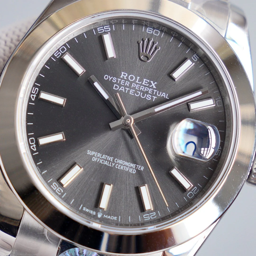DATEJUST 41MM SMOOTH BEZEL STAINLESS STEEL
