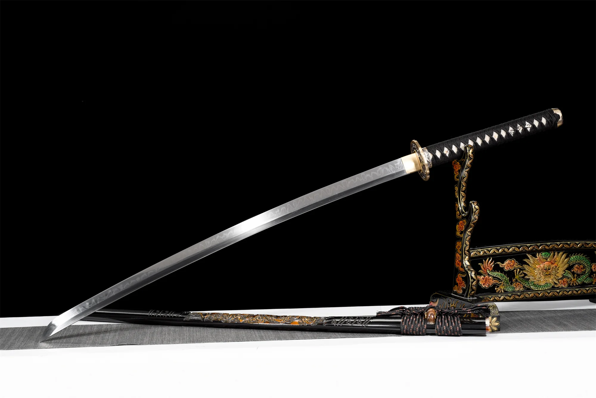 Dragon Carved Katana – T10 Clay Tempered, Full Tang