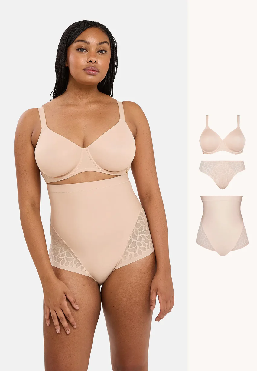 Ensemble Perfect Curves Blush avec 2 bas