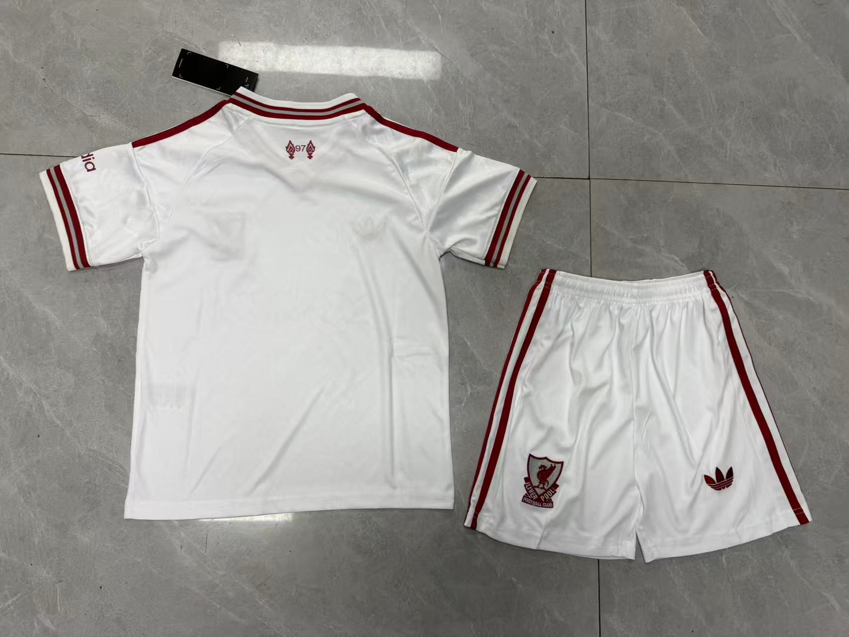 Liverpool Away Kids Suit 26/27