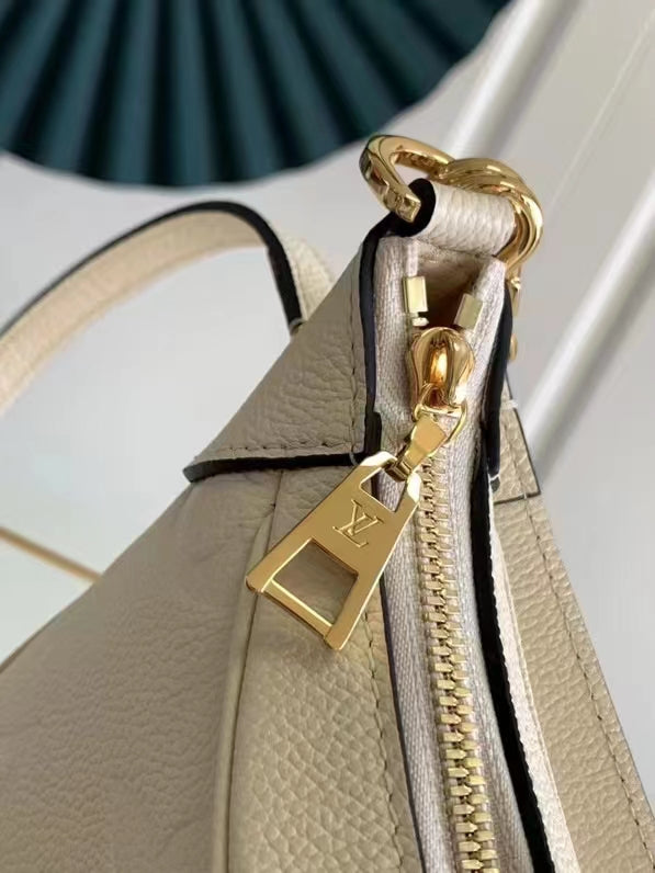 Louis Vuitton Bagatelle 22Cm Cream Beige