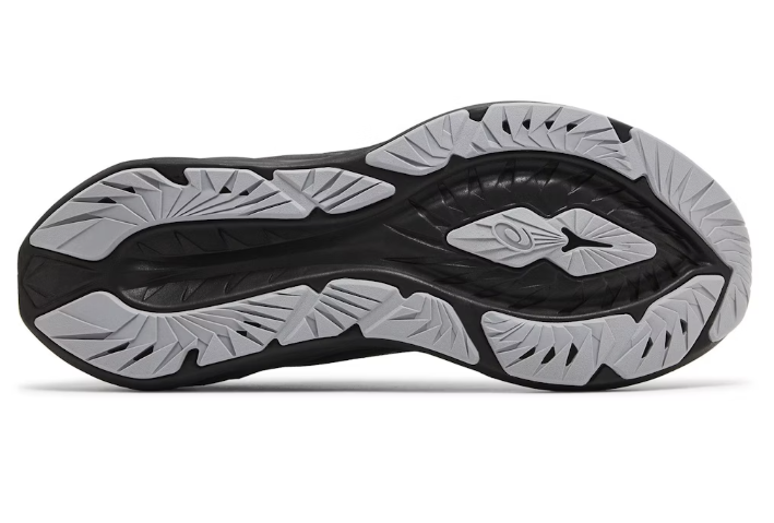 ASICS Novablast 4 Black Graphite Grey 1011B693-002