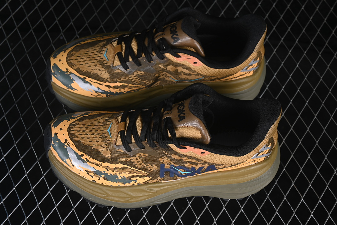 HOKA One One Stinson 7
