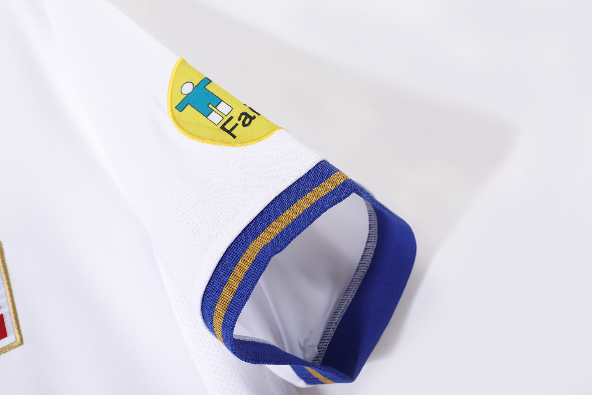 Retro  Italy 1996 Away White with badges