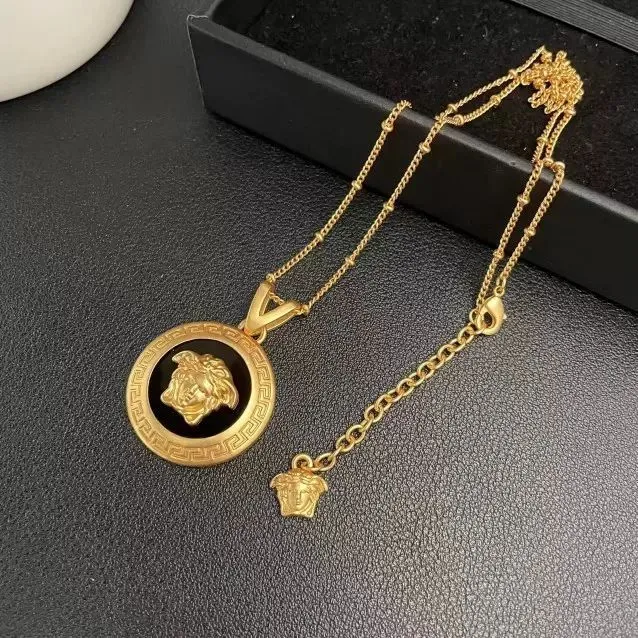 Versace pendant necklace - cnluxepick