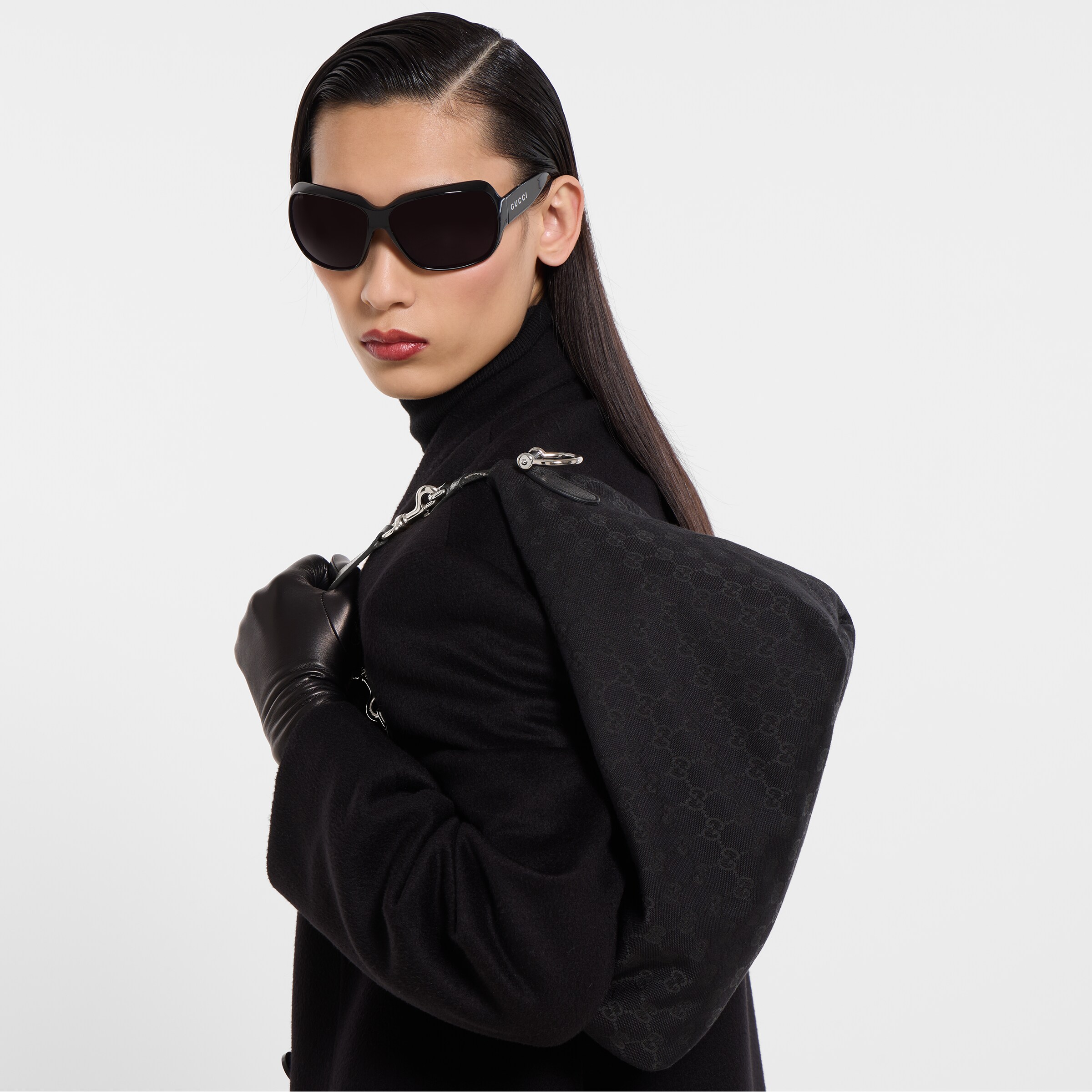 BAG（33 X 27 X 15 CM)