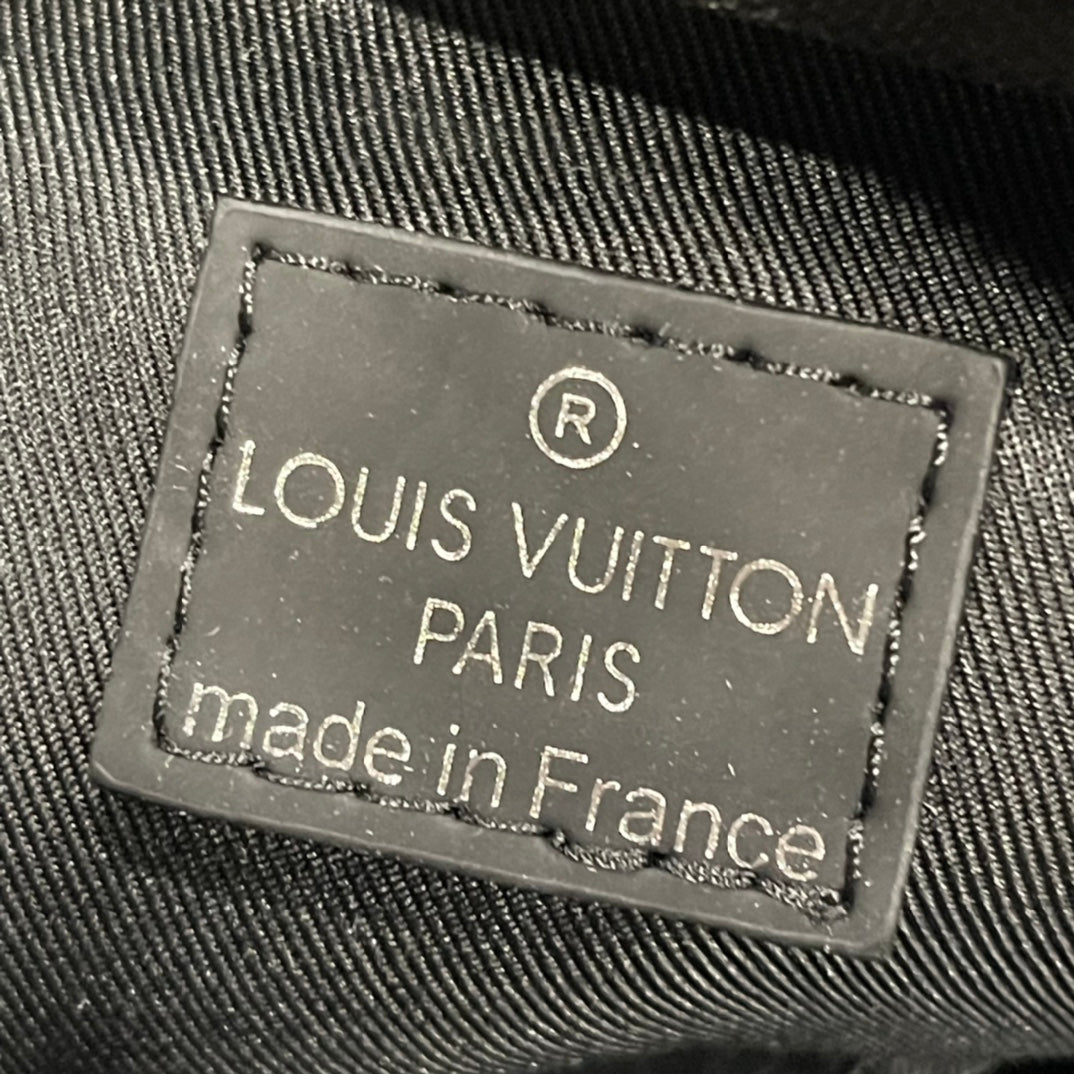 Louis Vuitton Avenue Slingbag 31Cm Black And Grey N40439