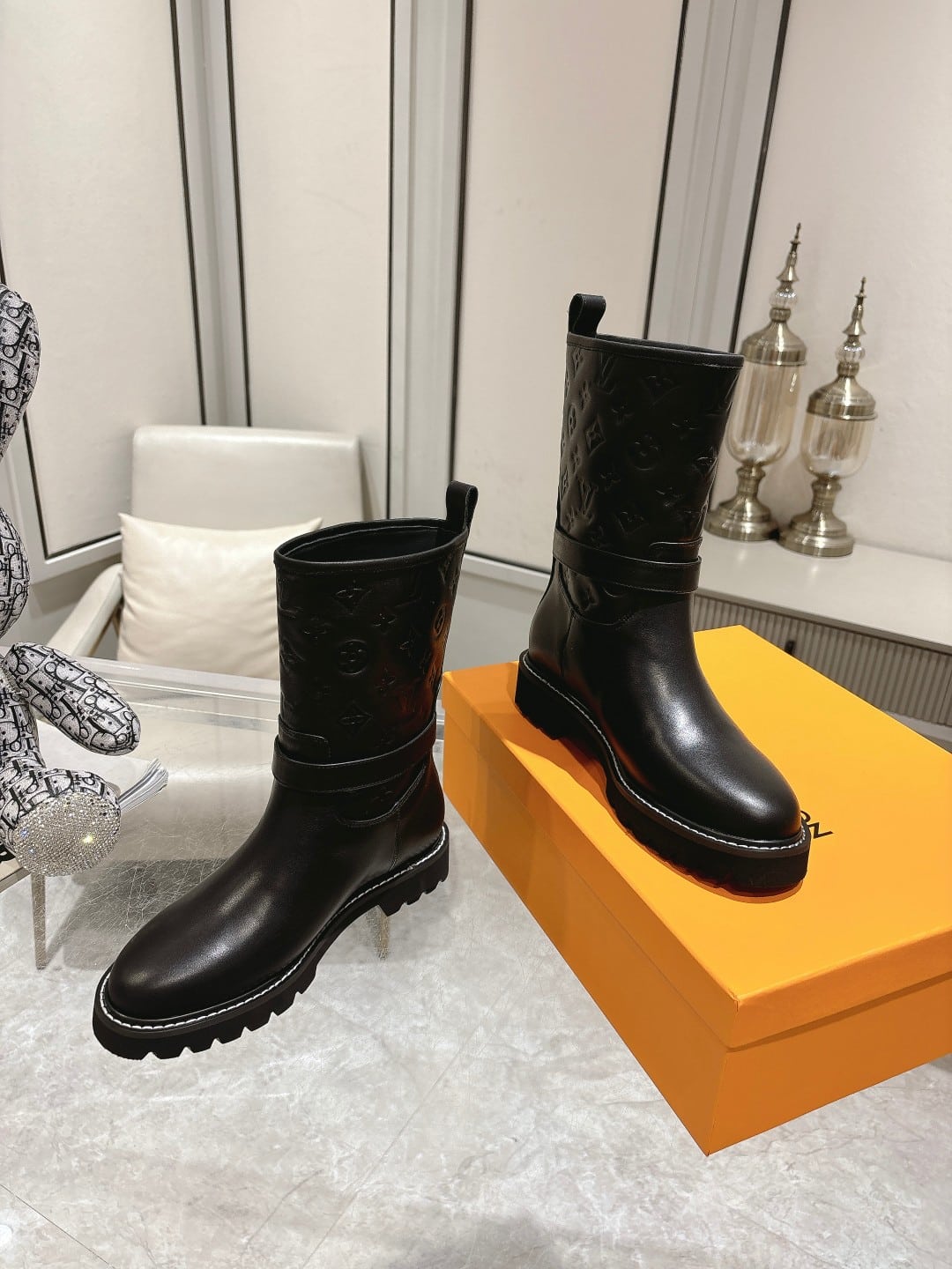 Louis Vuitton Territory Flat Ankle Boot Black 1Adcq1