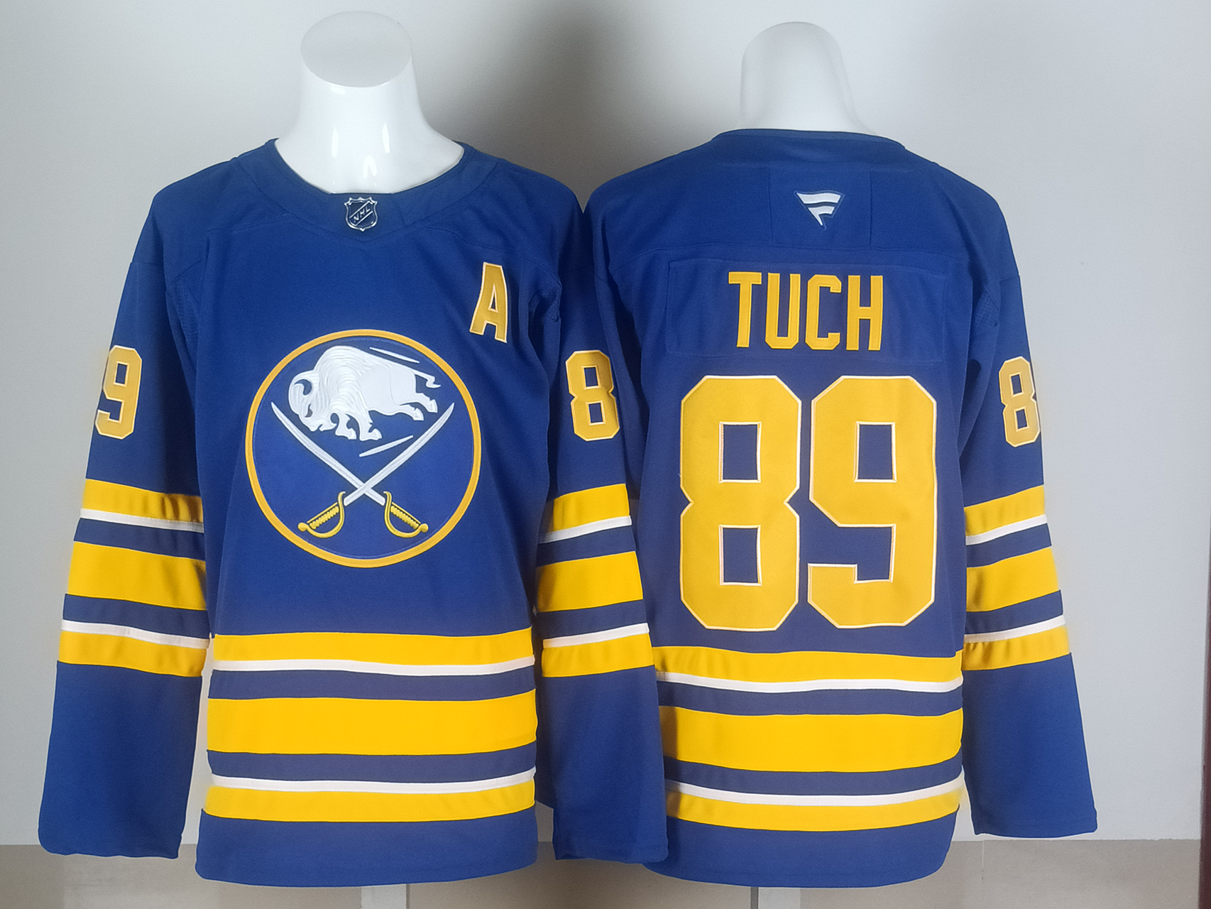 Men's Buffalo Sabres Alex Tuch #89 Fanatics Royal Player Jersey