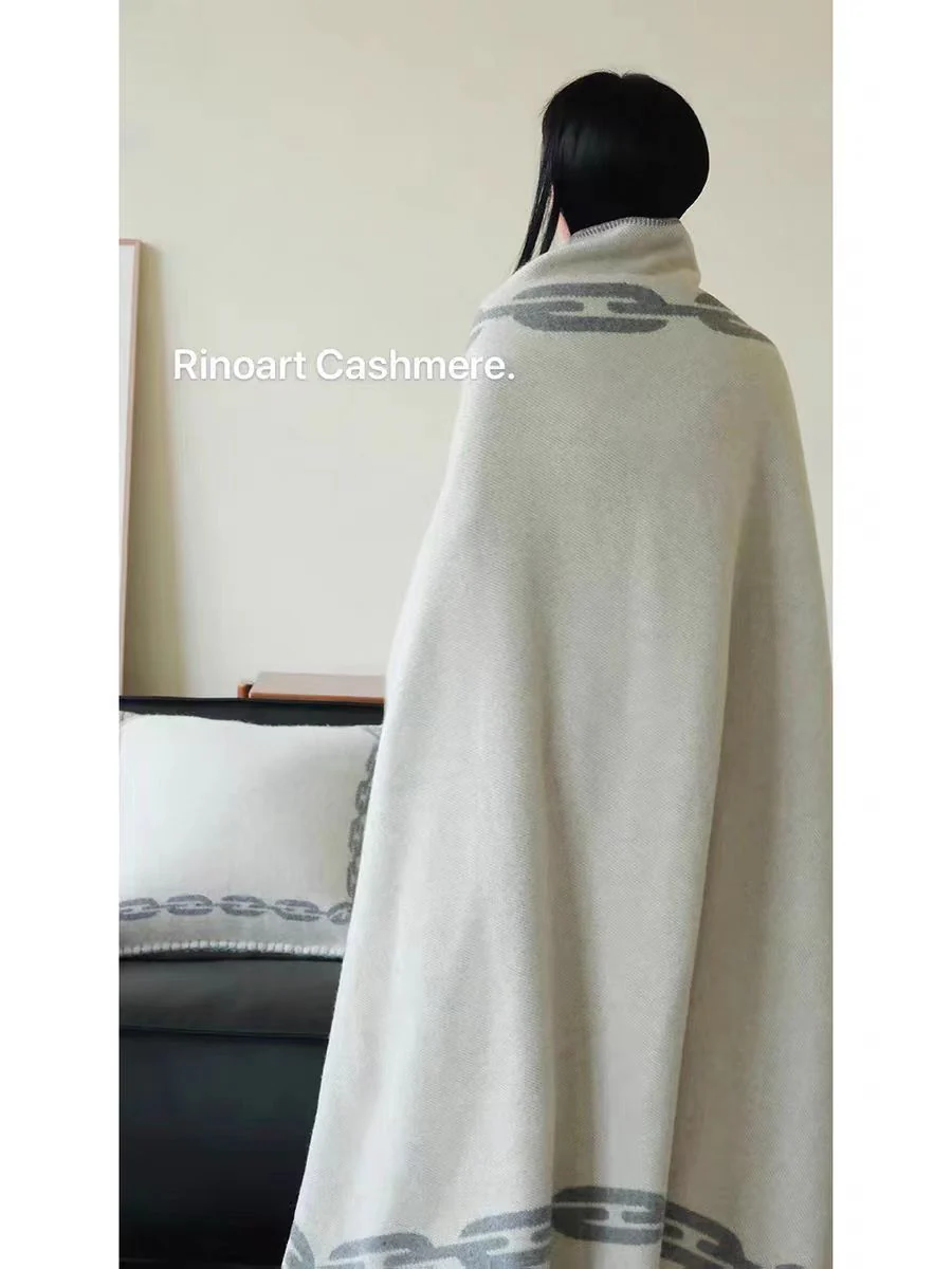 CP078 - Luxury Cashmere Wool Blanket (1522g) - Oversized, Reversible Colors