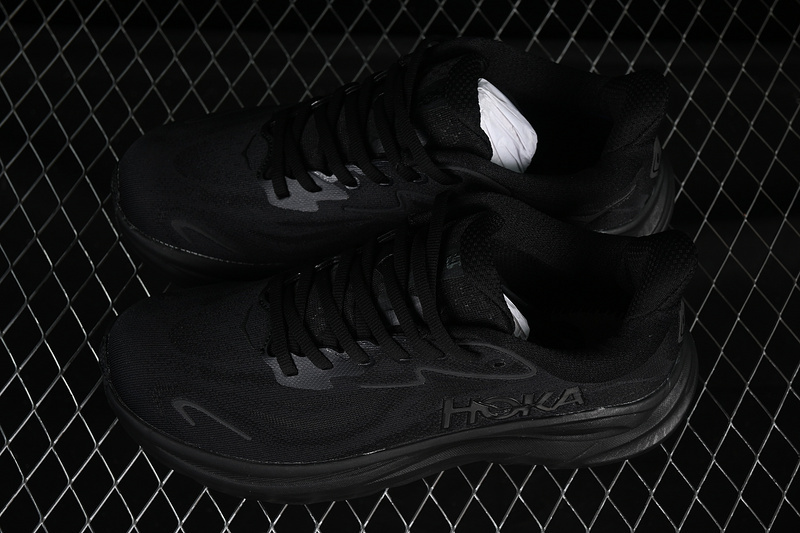 HOKA One One Clifton 10