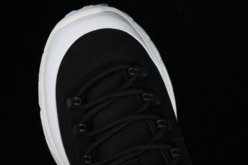 Hidden Characters x HOKA One One Tor Summit 2 1157070/SWW