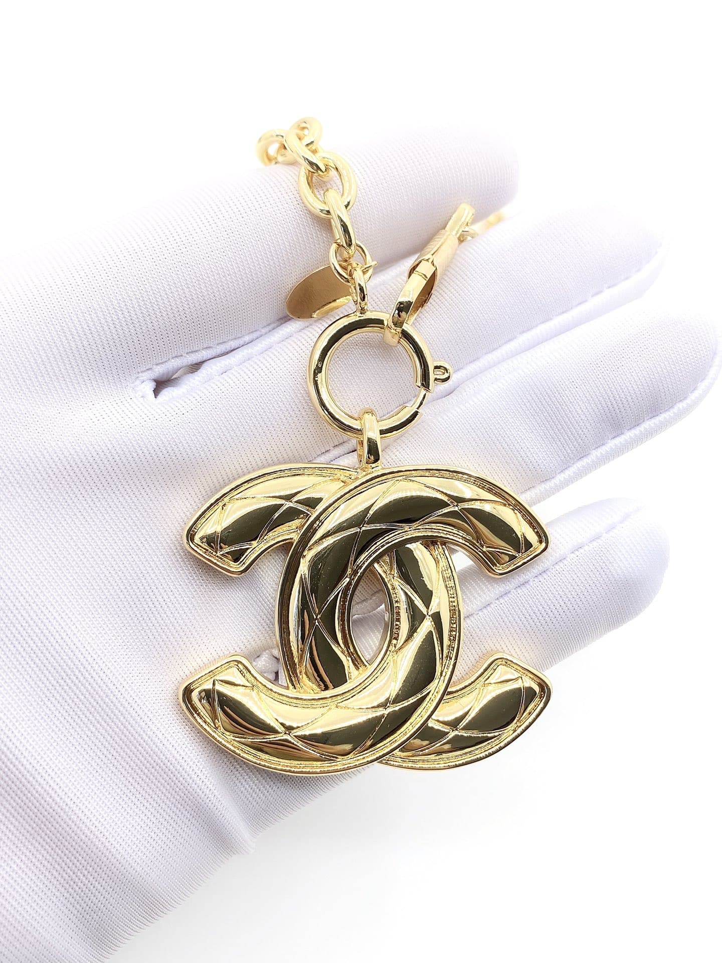 Chanel Cc Gold Necklace