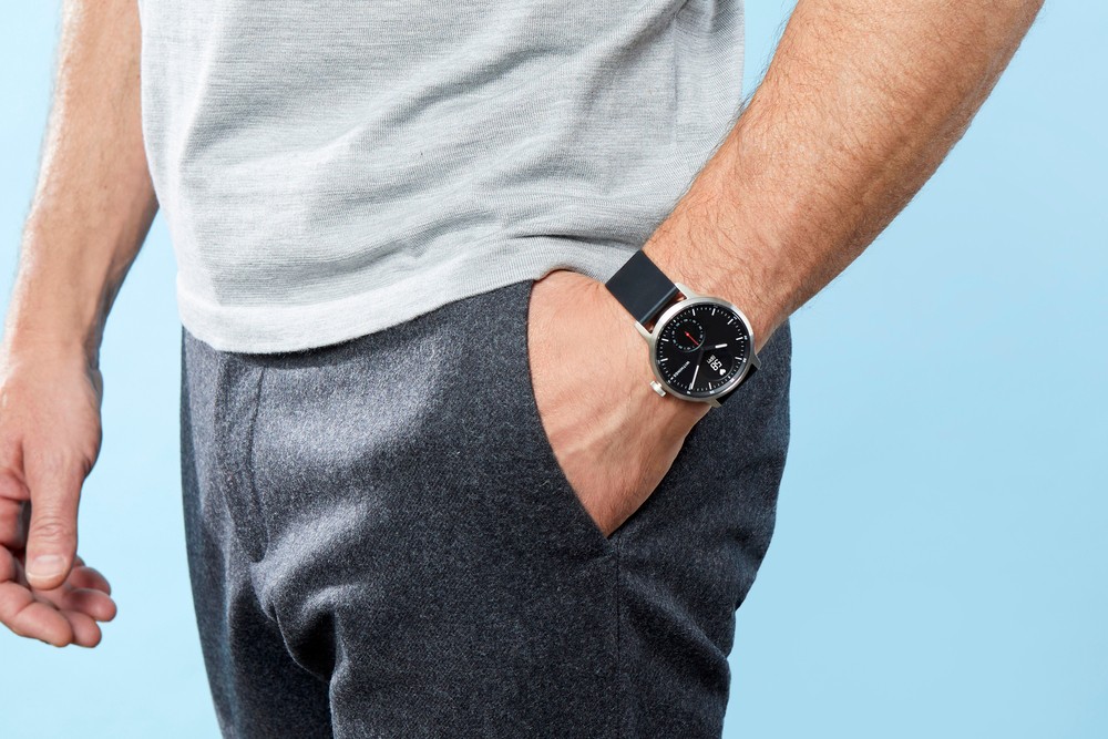 Withings - SCANWATCH - Hybrid Smartwatch with ECG, heart rate and oximeter - 42mm - Black