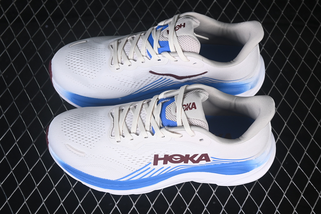 HOKA One One Clifton 11 Running Shoes