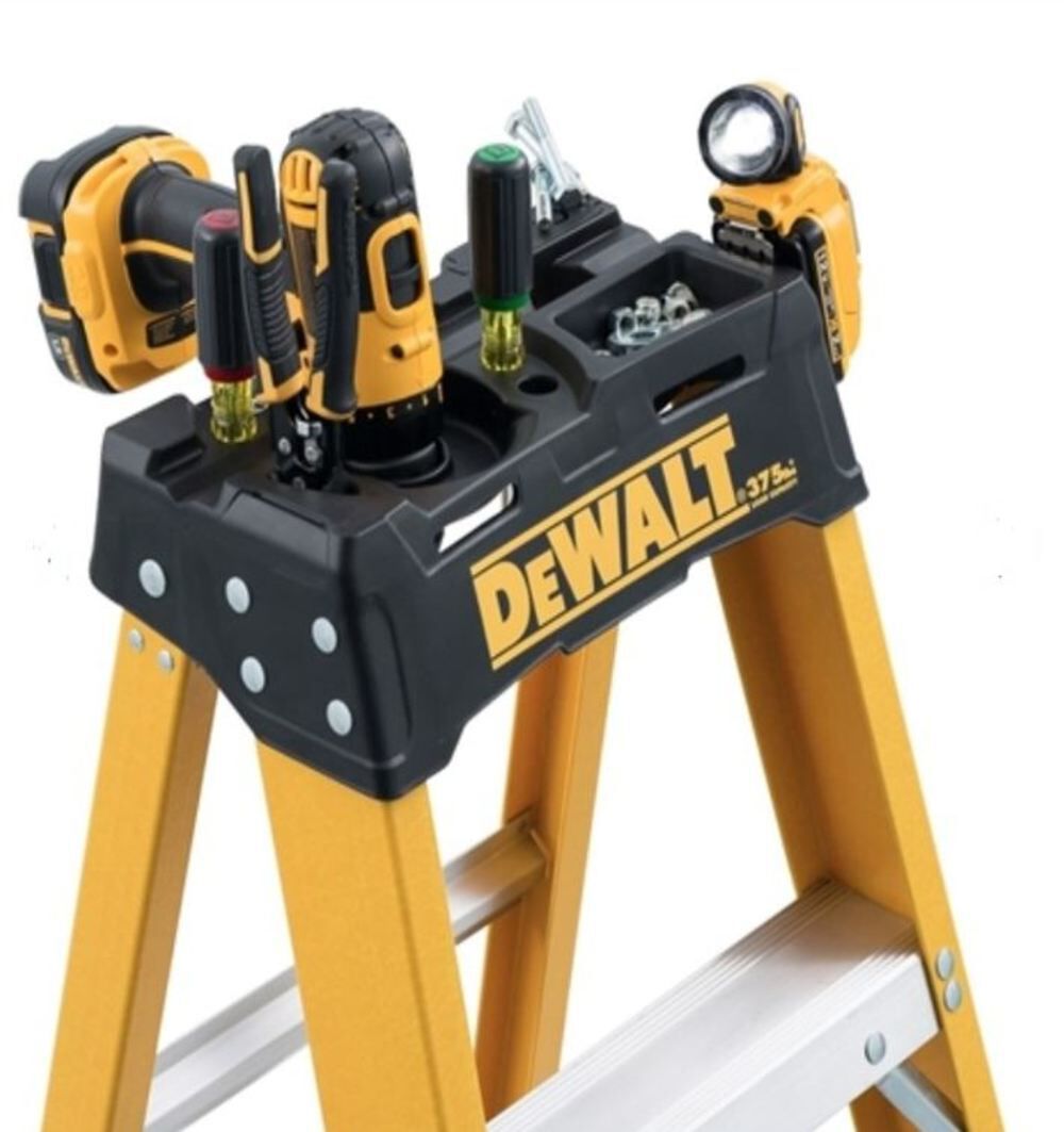 DEWALT Stepladder 500lb Rated FG 6′ DXL3810-06