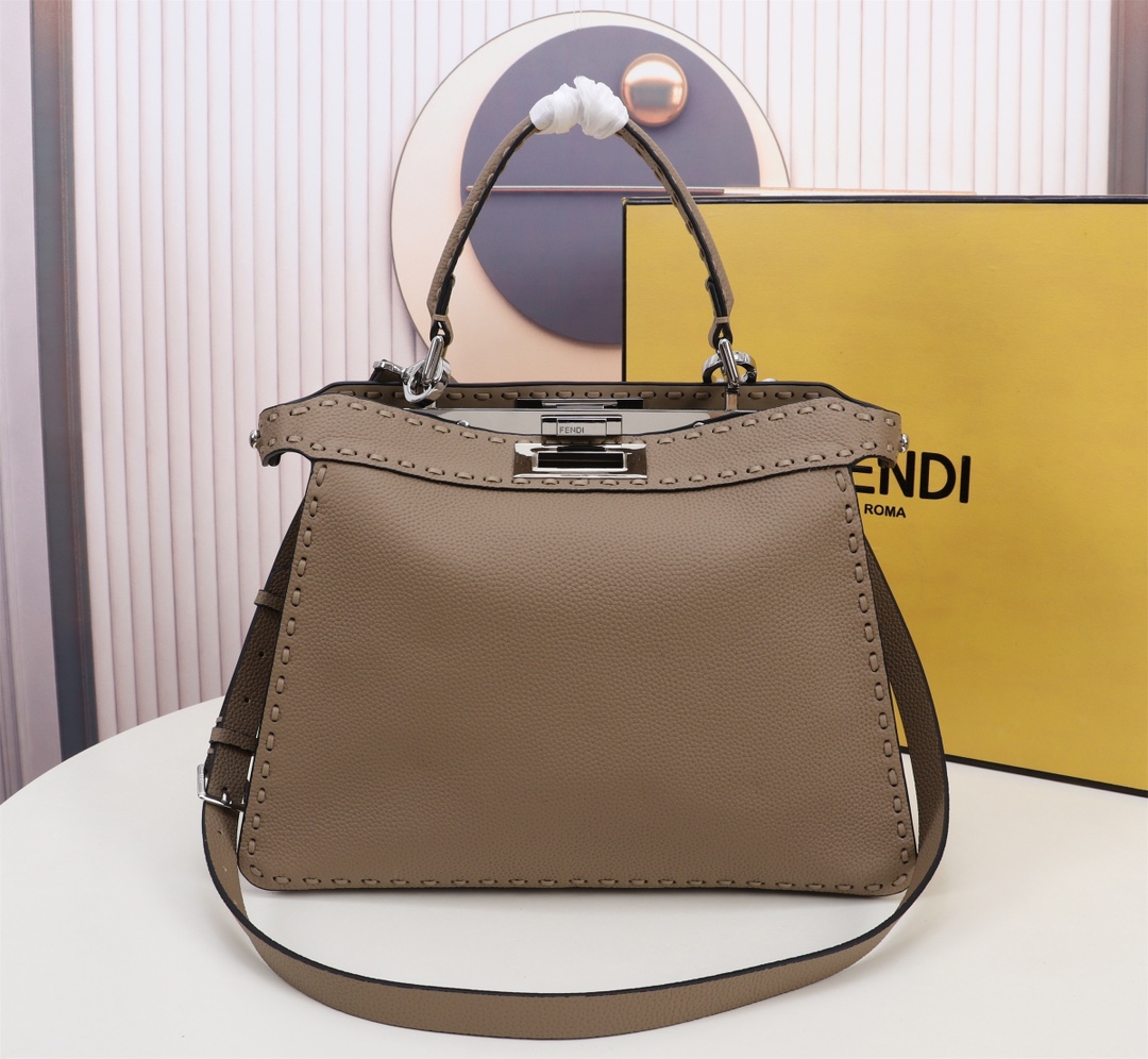 FENDl Togo peekaboo shoulder bag - cnluxepick