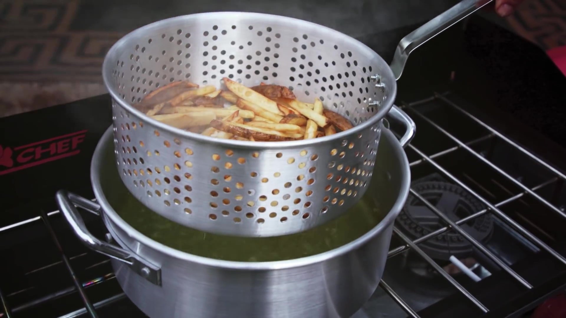 Camp Chef 10.5 qt 2-Piece Aluminum Fry and Steam Pot Set – DP10