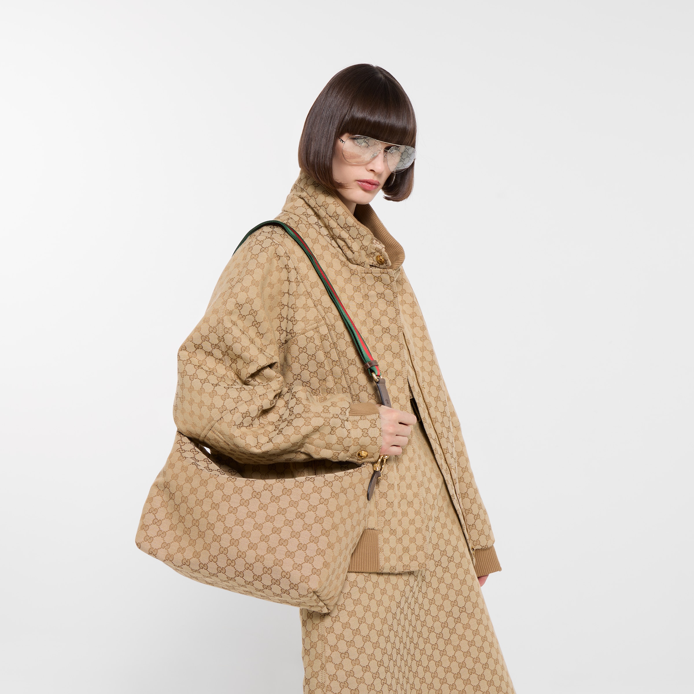 BAG（33 X 27 X 15 CM)