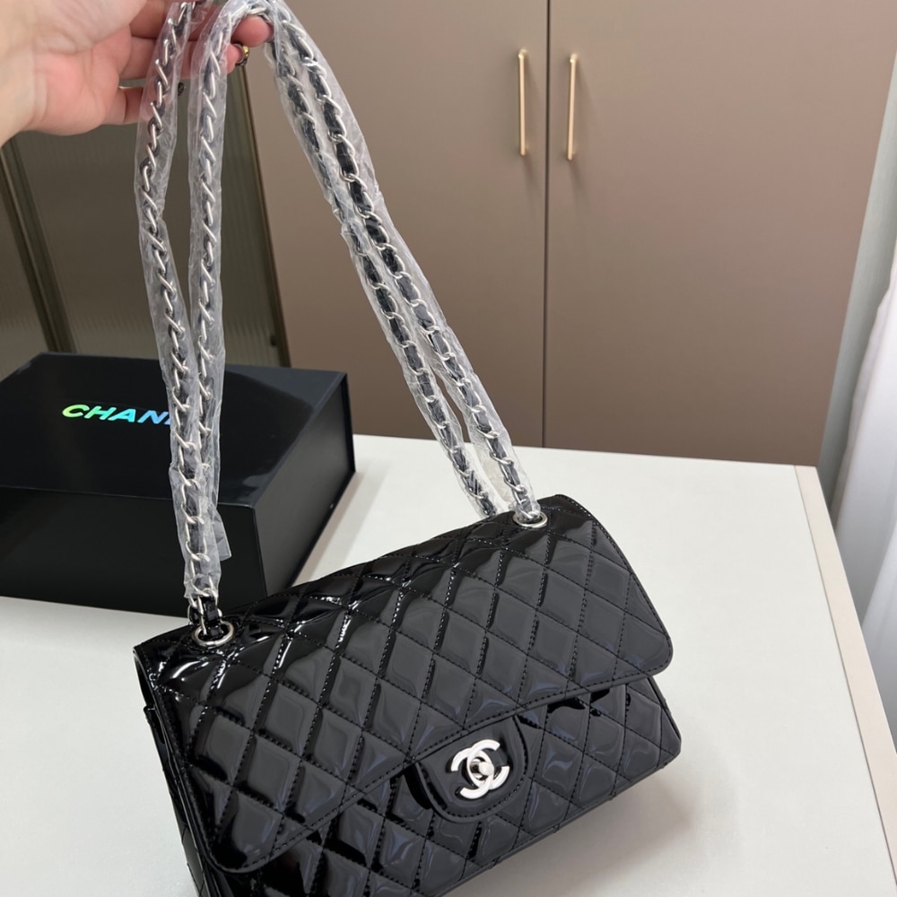 Chanel Medium Classic Double Flap Bag Patent Leather Black 26Cm/10.2in