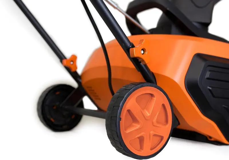 Snow Blaster 13.5-Amp Electric Snow Thrower – 18-Inch Clearing Width, Lightweight Winter Tool