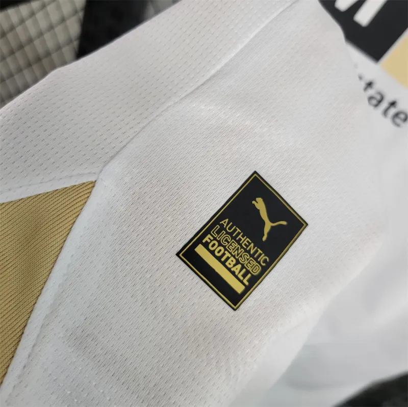 Valencia  2023/24 Jersey Home