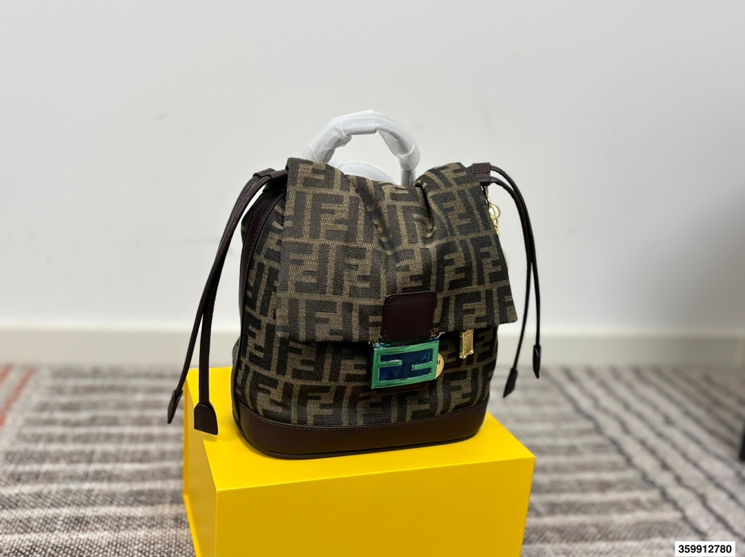 Fendi Multifunctional Bucket Backpack - cnluxepick