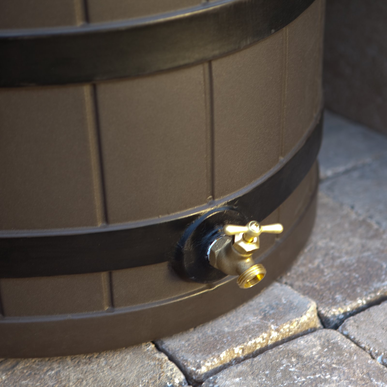 40-Gallon Rain Barrel   Darkened Ribs   Khaki