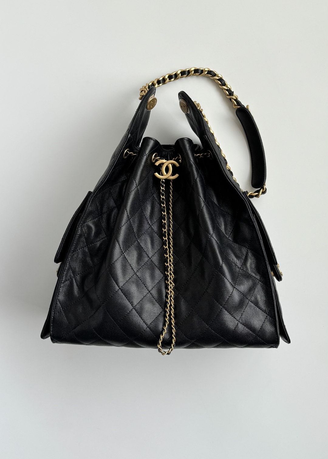 Chanel crossbody bag 25 Medium Handbag Grained Calfskin & Gold-Tone Metal Black 40cm/15.7in