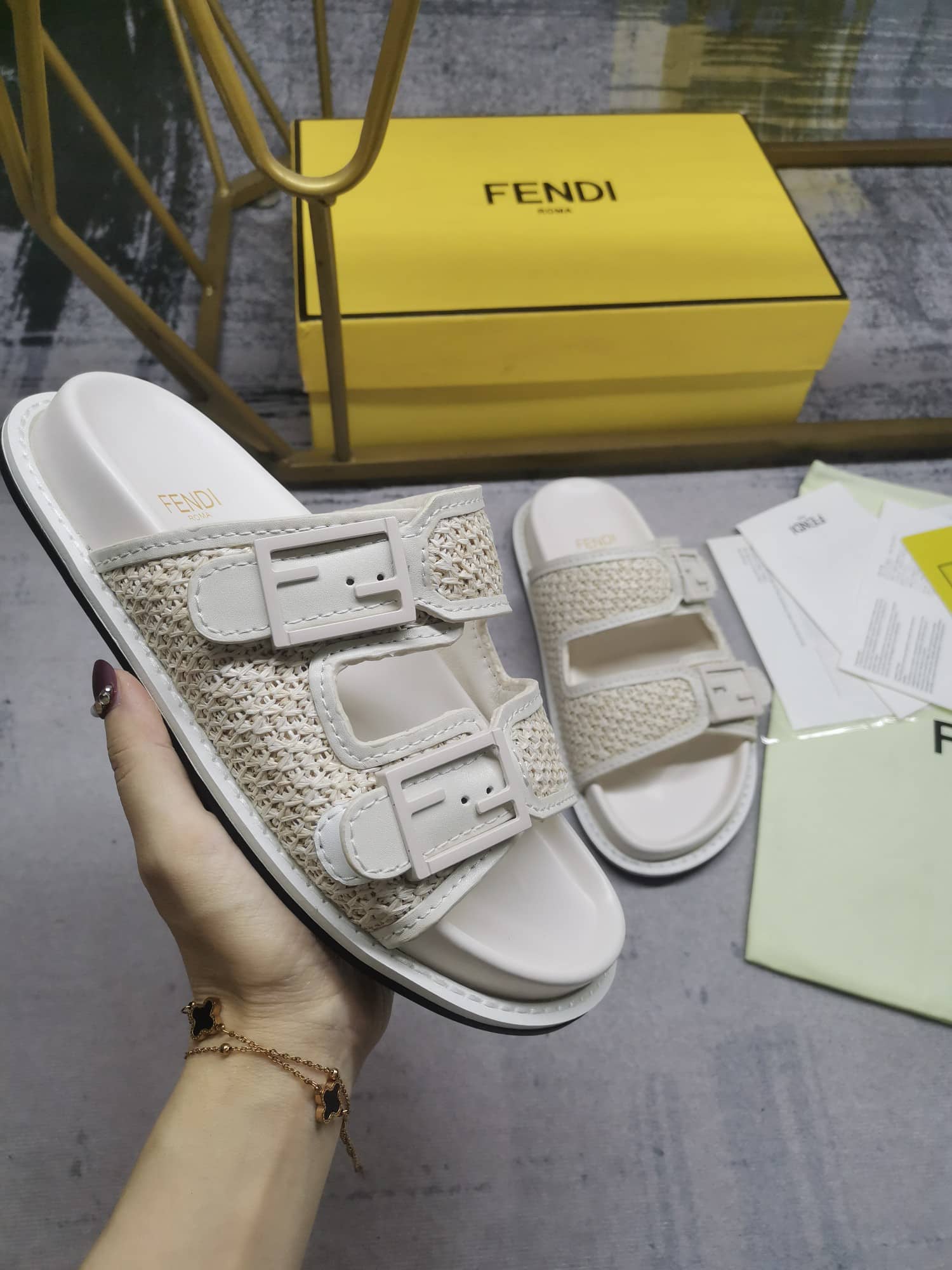 Fendi Feel Leather Sandals White